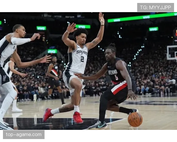 霍勒迪突破突破制造机会显著提升队内关键时刻得分率 霍勒迪突破突破制造机会显著提升队内关键时刻得分率